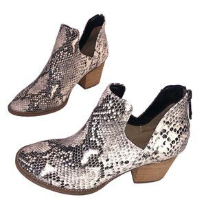 NWOT Blondo Neda Ankle Boots Snake Skin Print Leather Waterproof Booties Size 7
